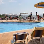 Mirage Ξενοδοχείο Νεσέμπαρ