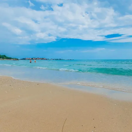 호텔 Mirage 네세부르