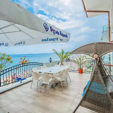 호텔 Mirage 네세부르