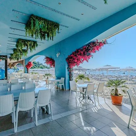 Mirage 호텔 네세부르